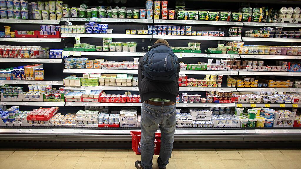 Die Feinkostsalate werden vorsichtshalber zurückgerufen. (Symbolbild)