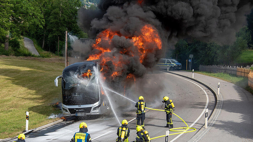 Reisebus_Brand_B20