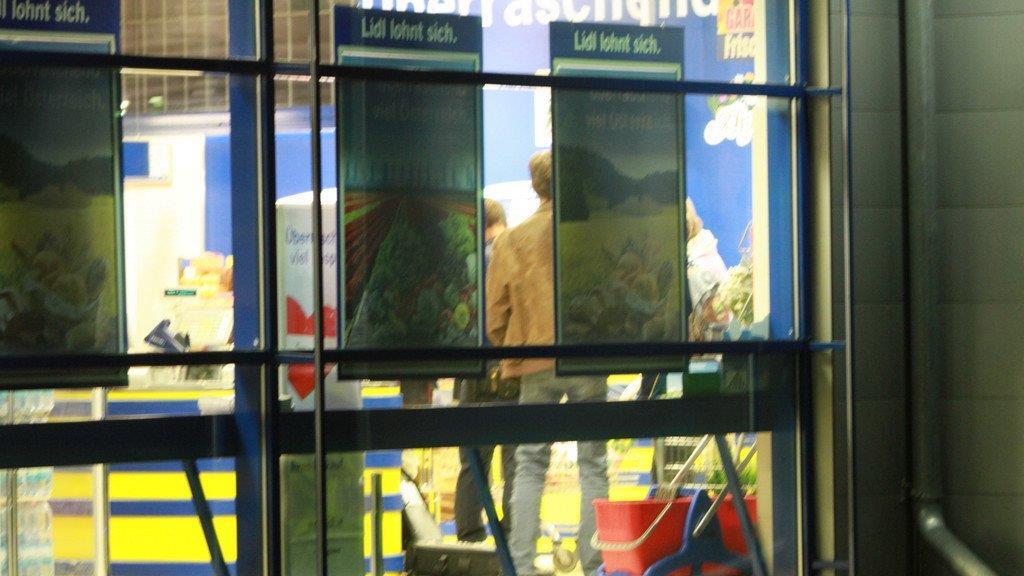 Unbekannter überfällt Lidl