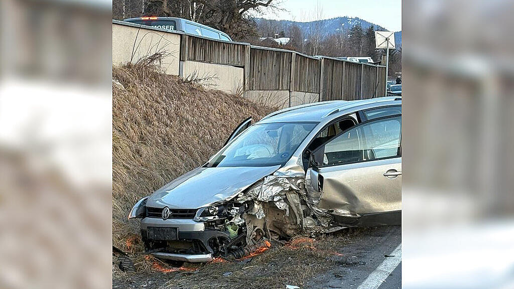 Pkw-Crash auf B320 in Altenmarkt