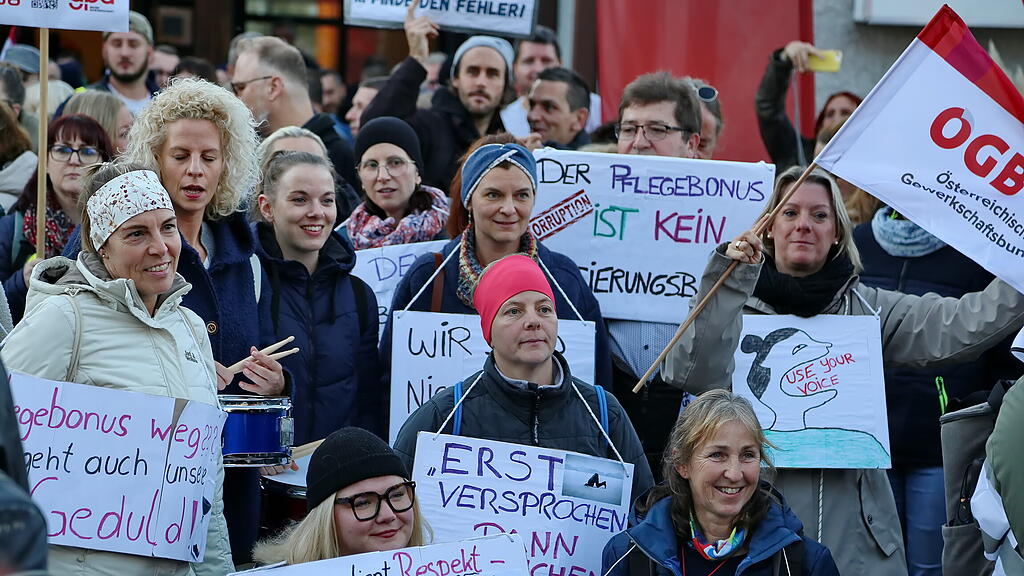 Pflege-Demo in Salzburg II