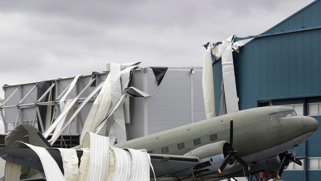 Sturmtief "Dirk": 100.000 zu Weihnachten ohne Strom