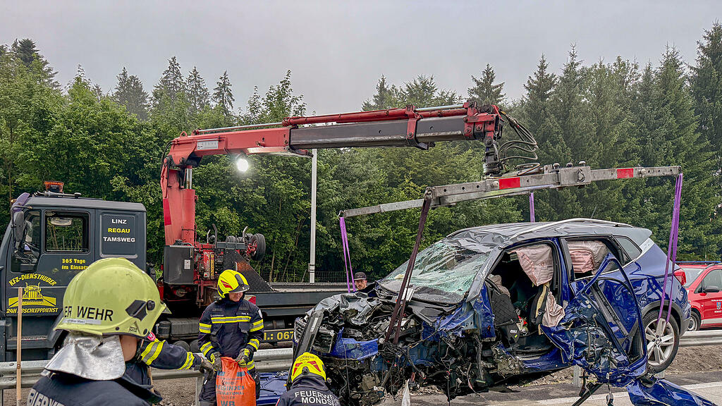 Geisterfahrerunfall fordert zwei Schwerverletzte auf A1 zwischen Thalgau und Mondsee