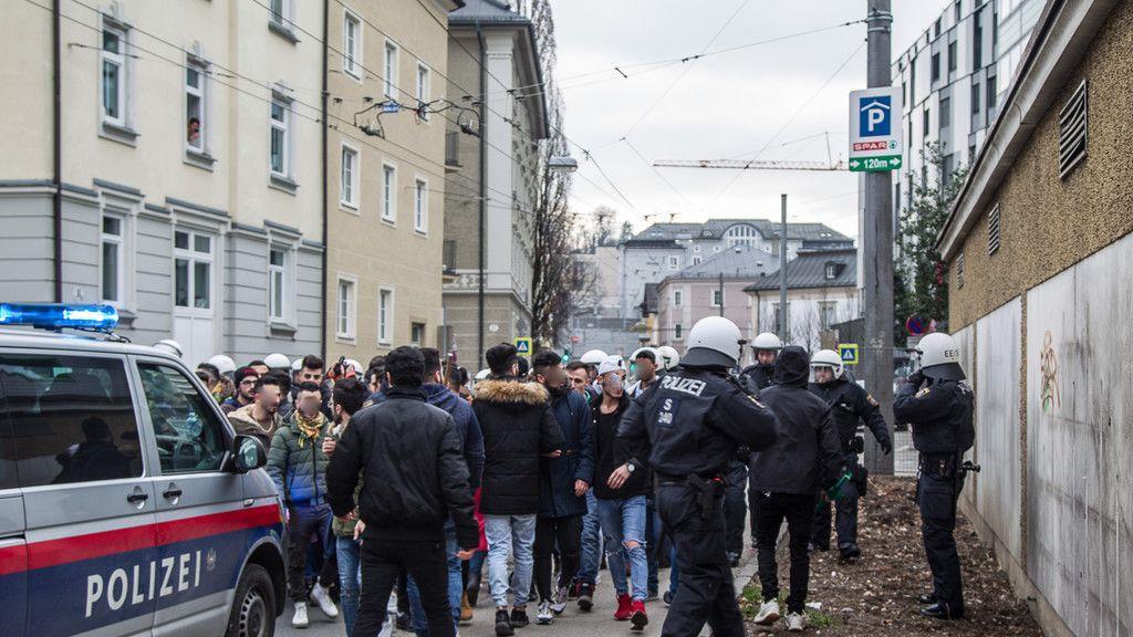 Demo der Kurden in Salzburg