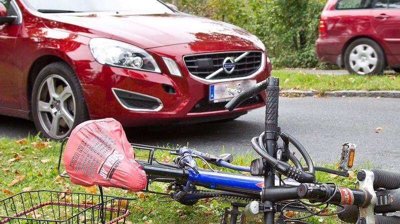 Der 15-Jährige erlitt bei dem Unfall Kopverletzungen unbestimmten Grades.