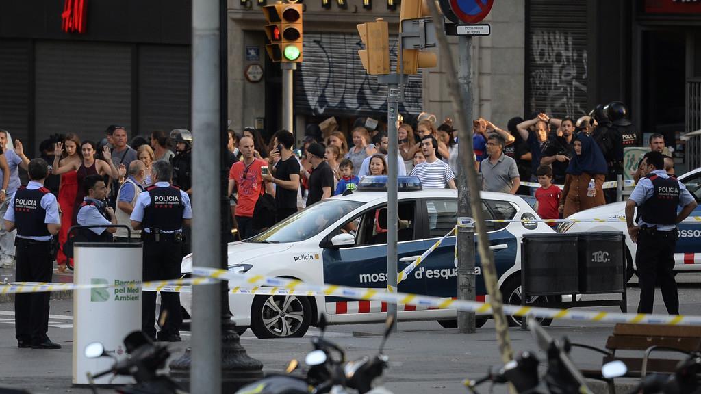 Schock und Trauer nach Anschlag in Barcelona
