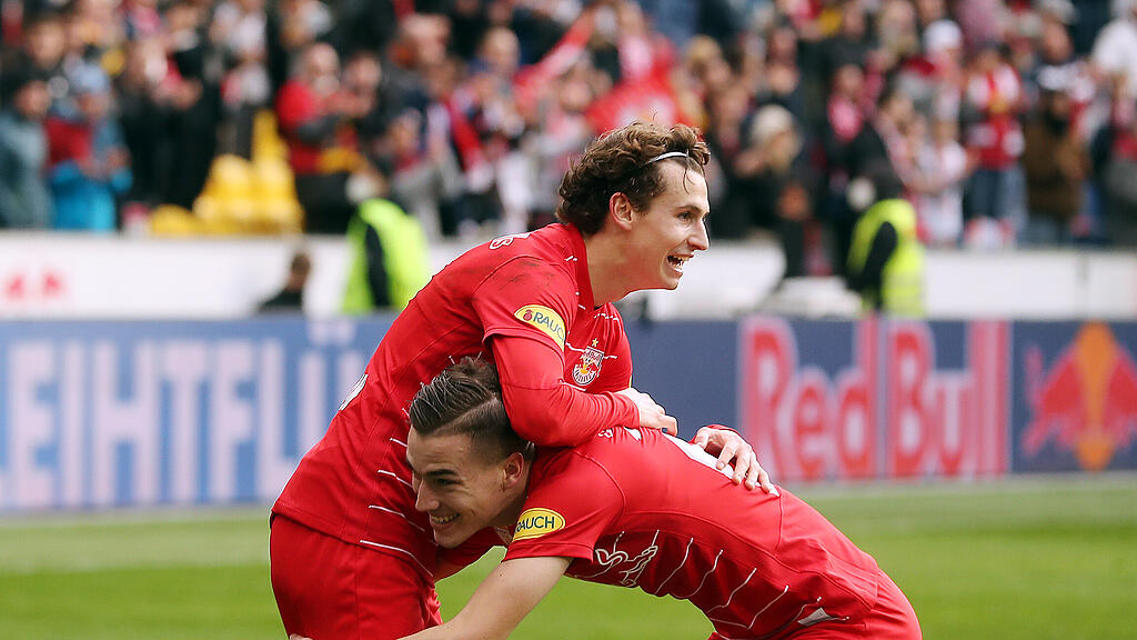 Red Bull Salzburg WAC Aaronson Sucic