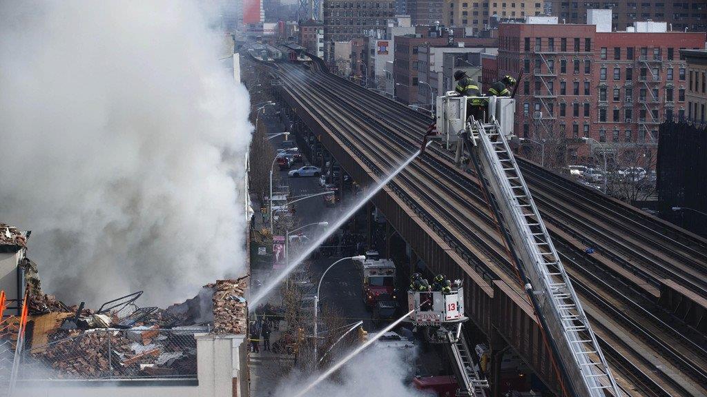 Explosion in New York: Zwei Gebäude eingestürzt
