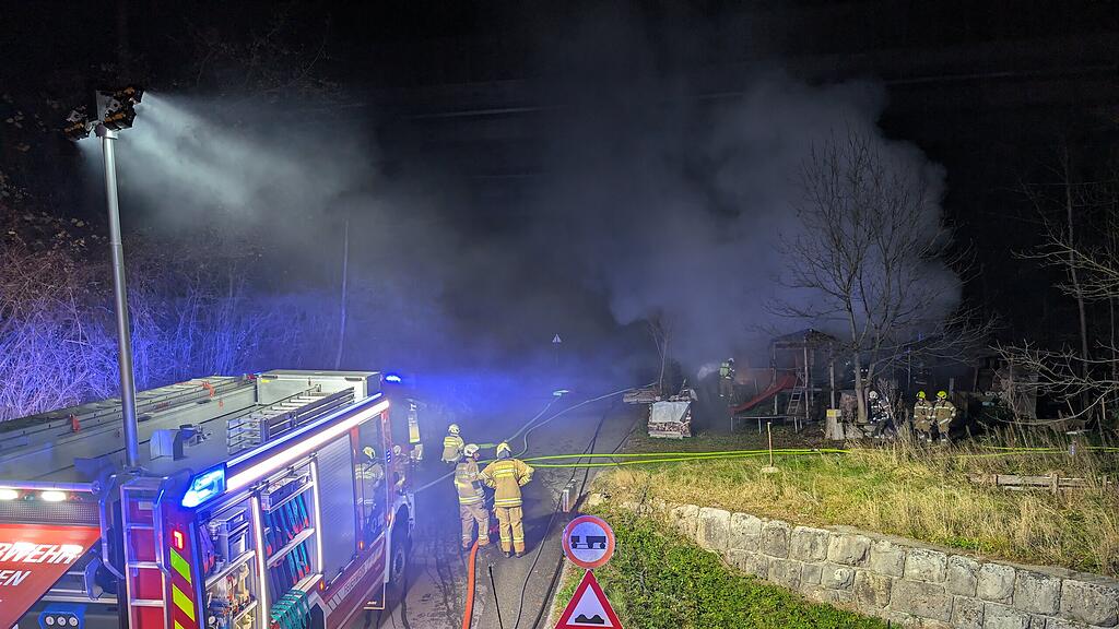 Geräteschuppen in Pfarrwerfen in Brand