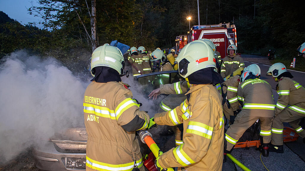 Simulierter Verkehrsunfall beim Wiestalstausee! 125 Jahre FW Tennengeau