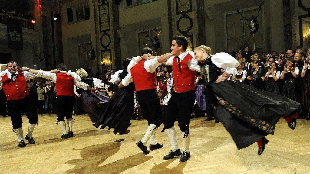 93. Jägerball