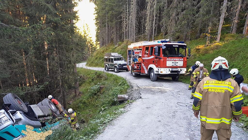 Lkw-Lenker bei Überschlag in Rauris schwerverletzt