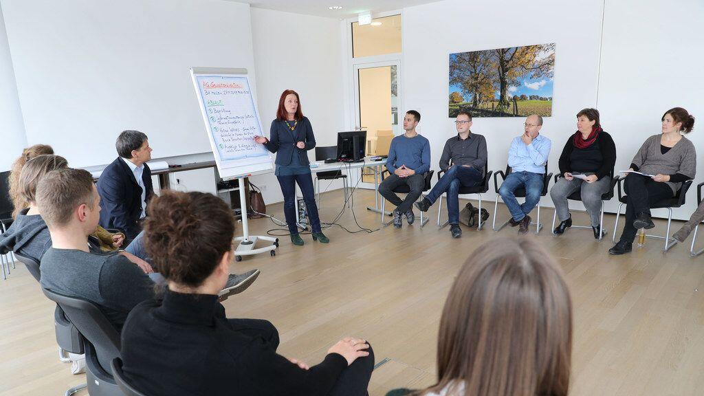 Vernetzungstreffen Gewaltprävention in der Bezirkshauptmannschaft Hallein