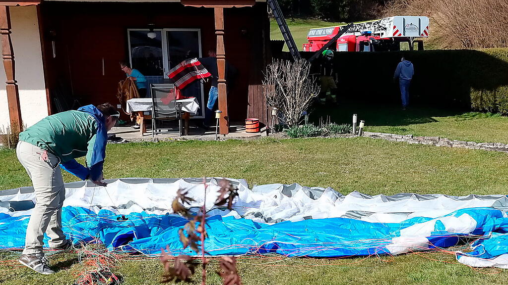 Paragleiter in Adnet abgestürzt