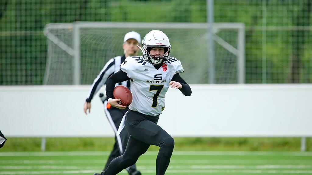 Football: Ducks Ladies gegen Vikings