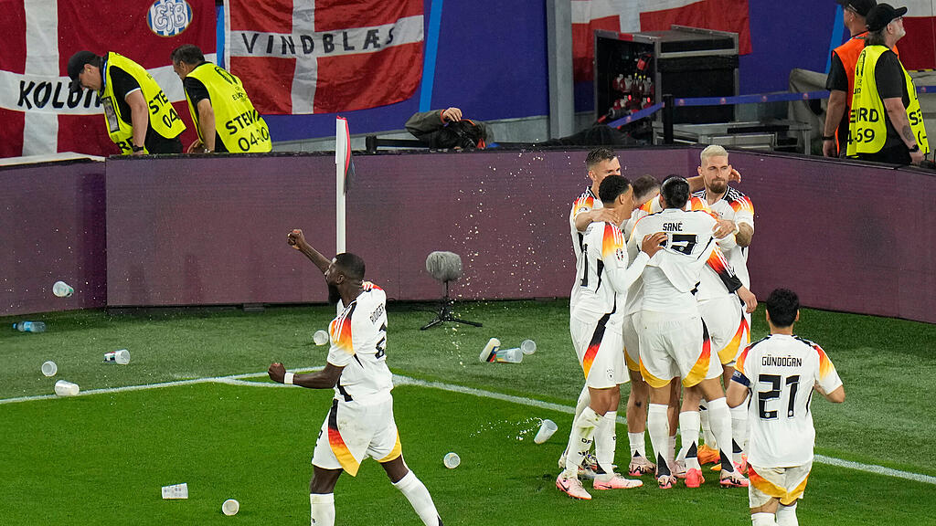 Becherwürfe bei Fußball-EM
