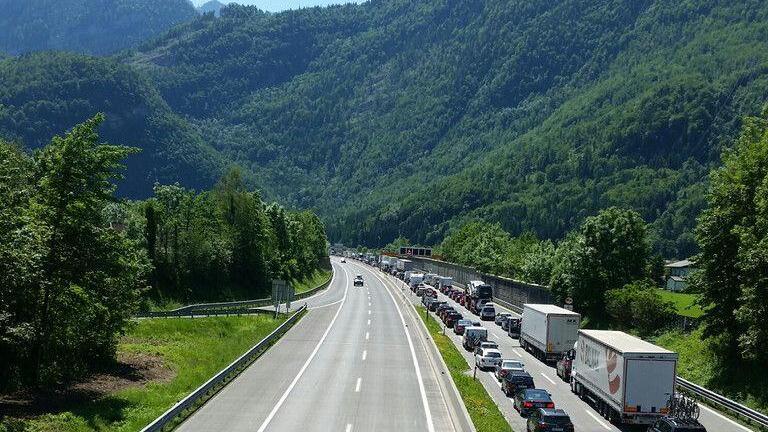 Stau auf der A10 I