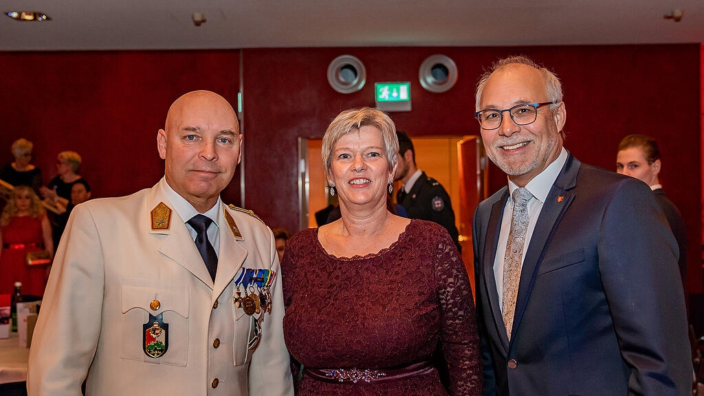 Rot Kreuz Ball 2020