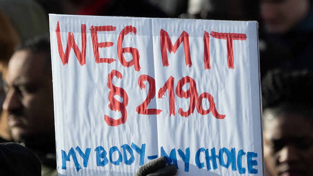 Werbeverbot für Abtreibungen in Deutschland aufgehoben