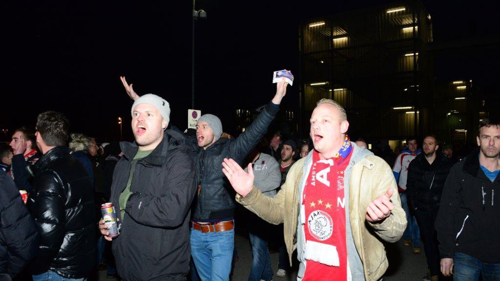 Fußballfans nach dem Spiel