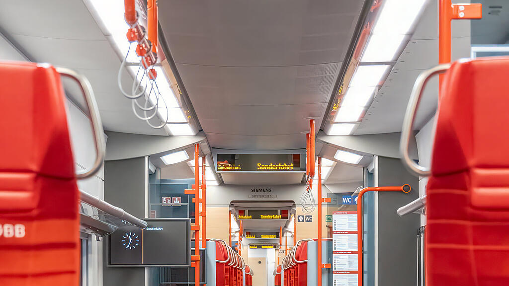Cityjet Desiro ML (2).jpg