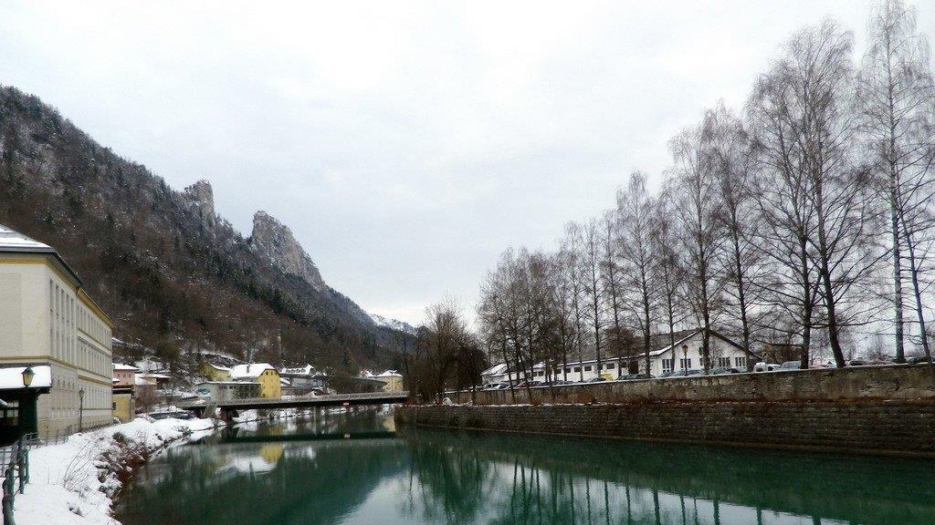 Blick über die Salzach in Hallein
