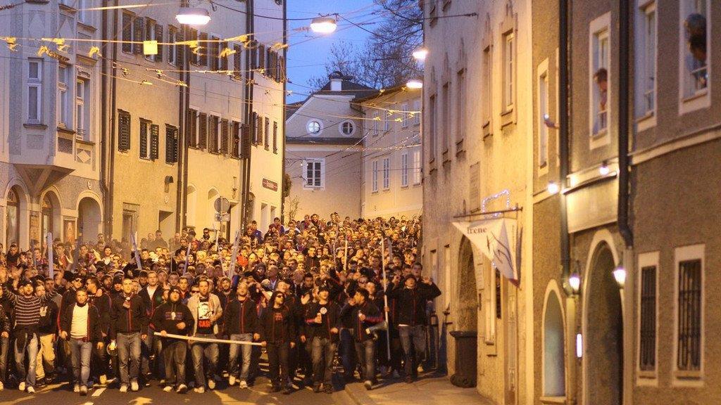 Baseler Fans in der Stadt