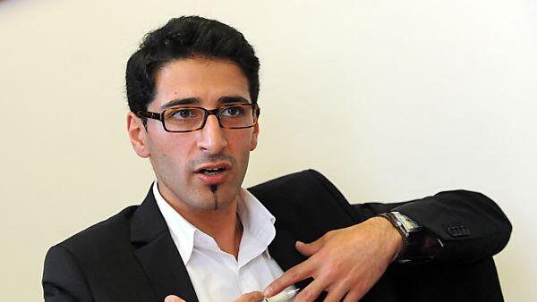 Dönmez sitzt im Fettnäpfchen