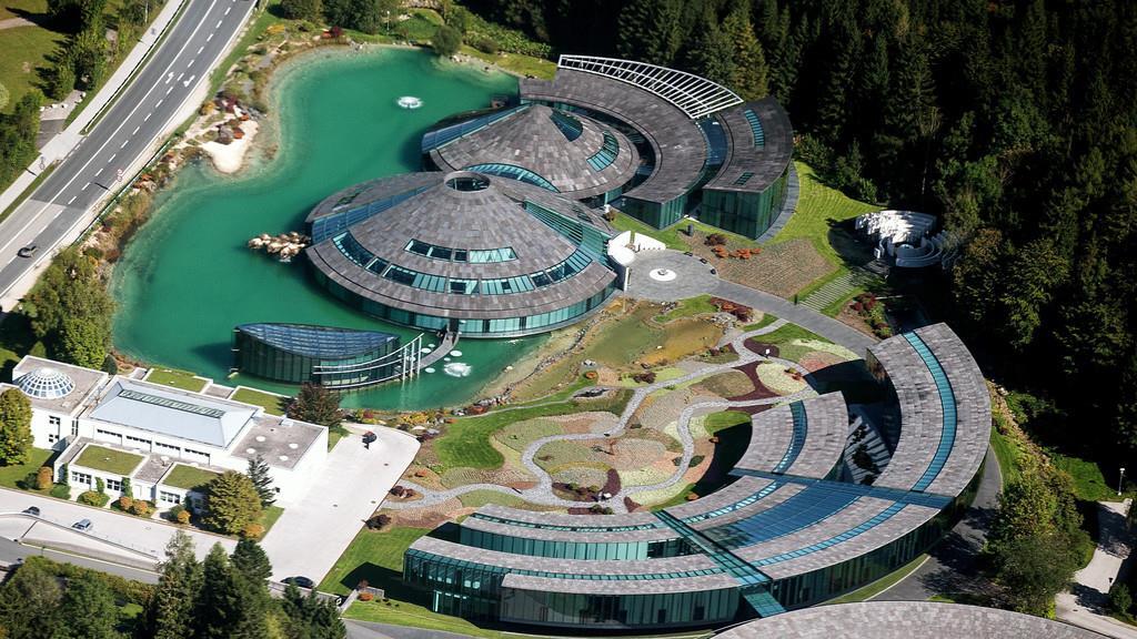 Red Bull-Zentrale in Fuschl