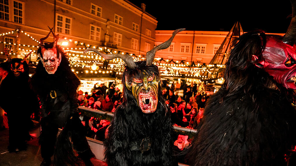 Der Krampuslauf am Christkindlmarkt