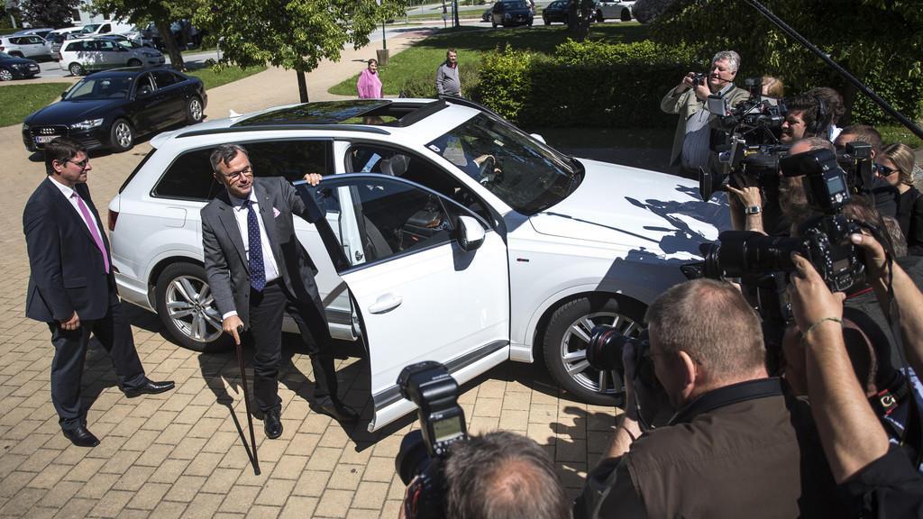 BP-Wahl: Stimmabgabe Norbert Hofer