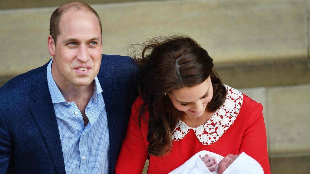 Prinz William und Herzogin Kate treten vor die Kameras