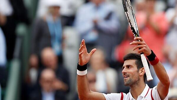 Novak Djokovic freut sich über seinen 50. Sieg in Paris