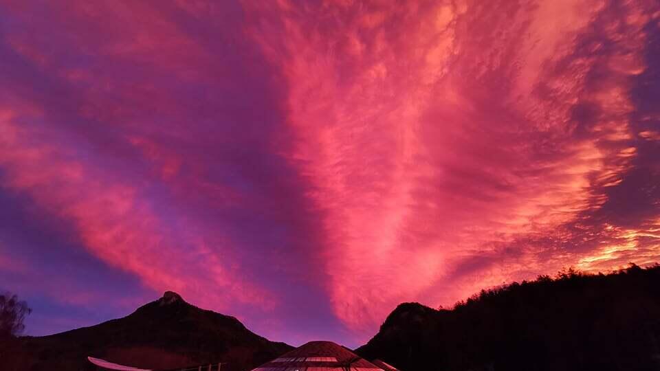 Wundersch\u00f6ner Sonnenaufgang \u00fcber Salzburg III
