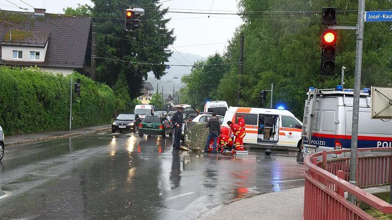 Kreuzungscrash auf Aigner Straße II