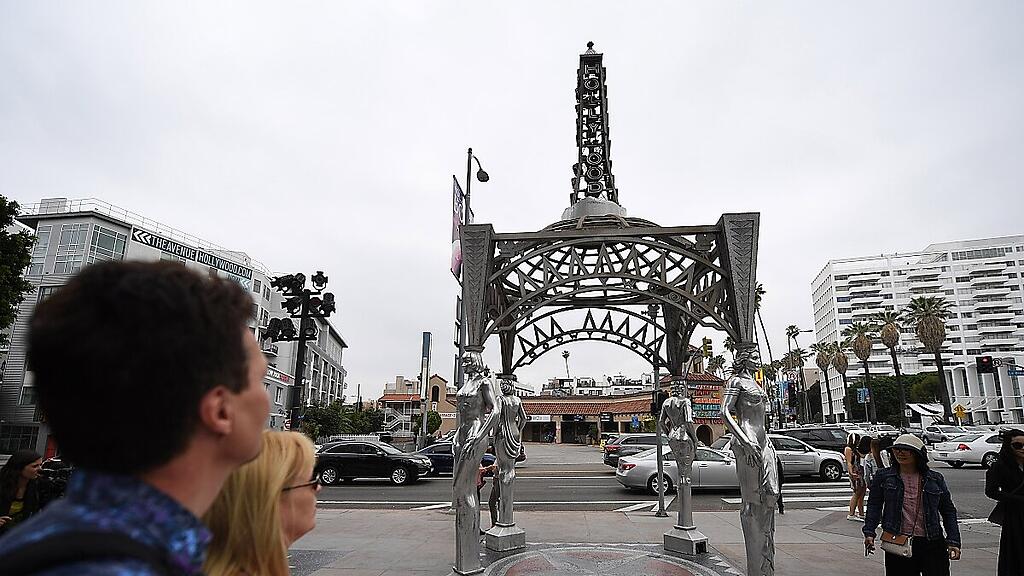 Die Statue von Marilyn Monroe würde normalerweise auf der Kuppel stehen
