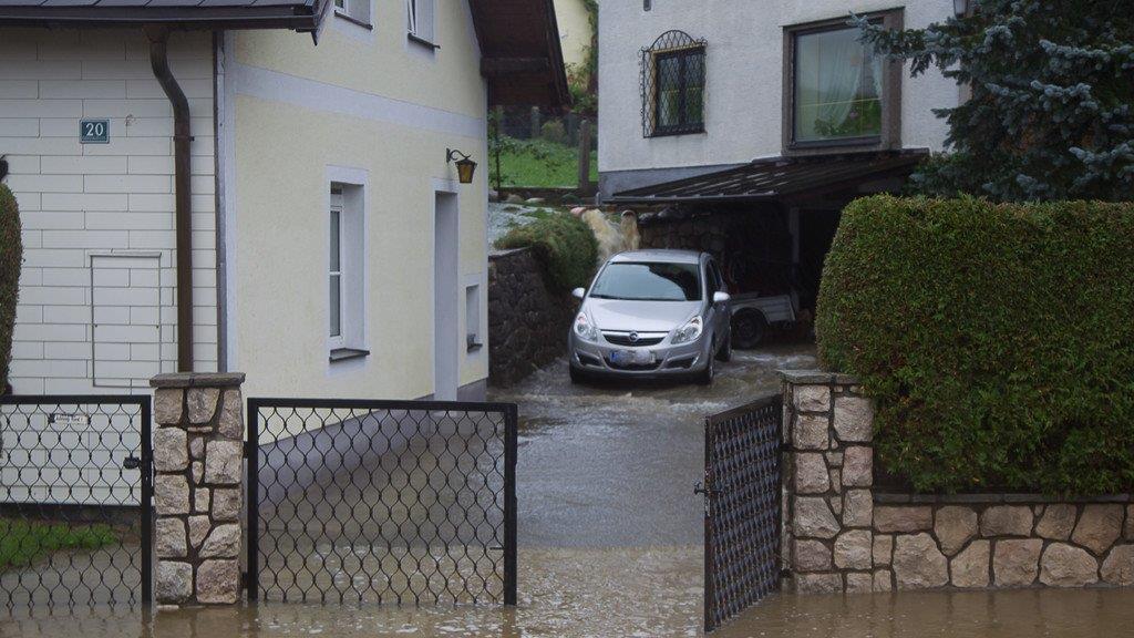 Wintereinbruch - Überflutungen in Bergheim