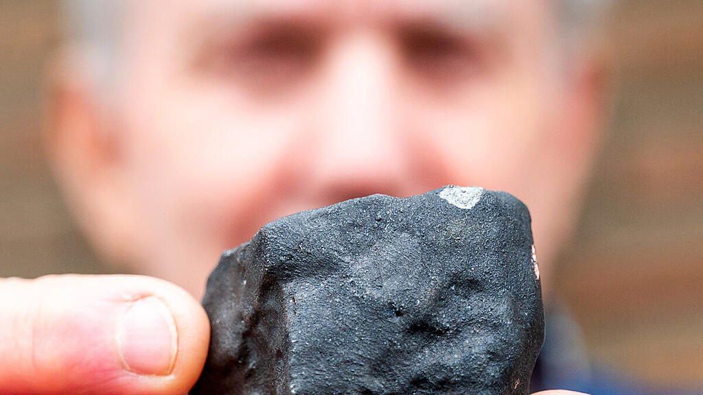 Bevökerung soll bei der Suche nach Meteoriten-Bruchstücken mithelfen