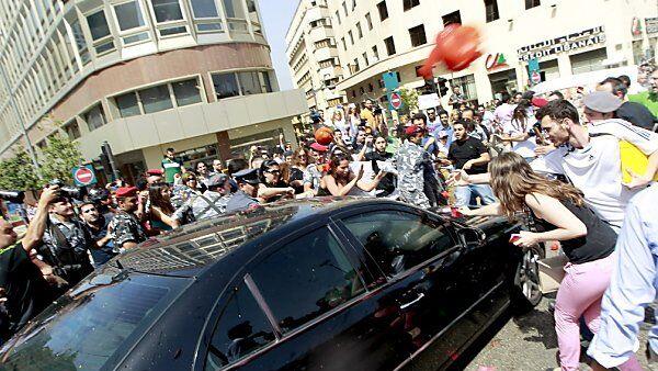 Tomatenregen für Politiker in Beirut