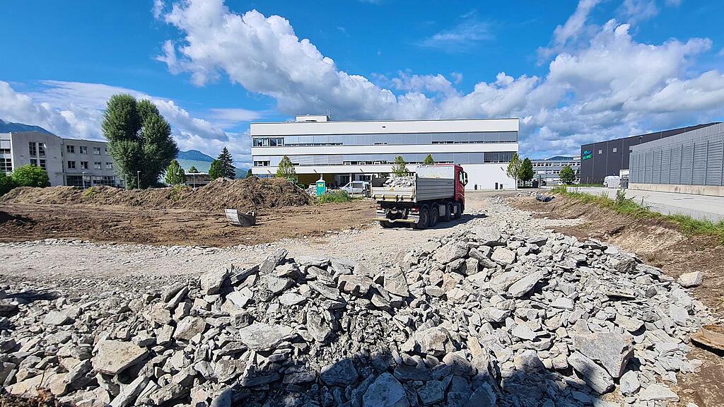 Baustelle für Oldtimer-Depot von Red Bull in Salzburg-Maxglan