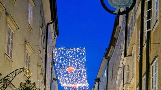 Weihnachtsbeleuchtung in der Getreidegasse