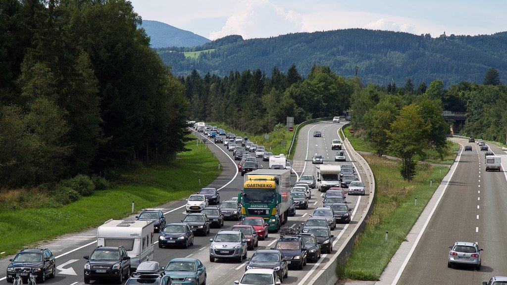 Stau beim Knoten Salzburg