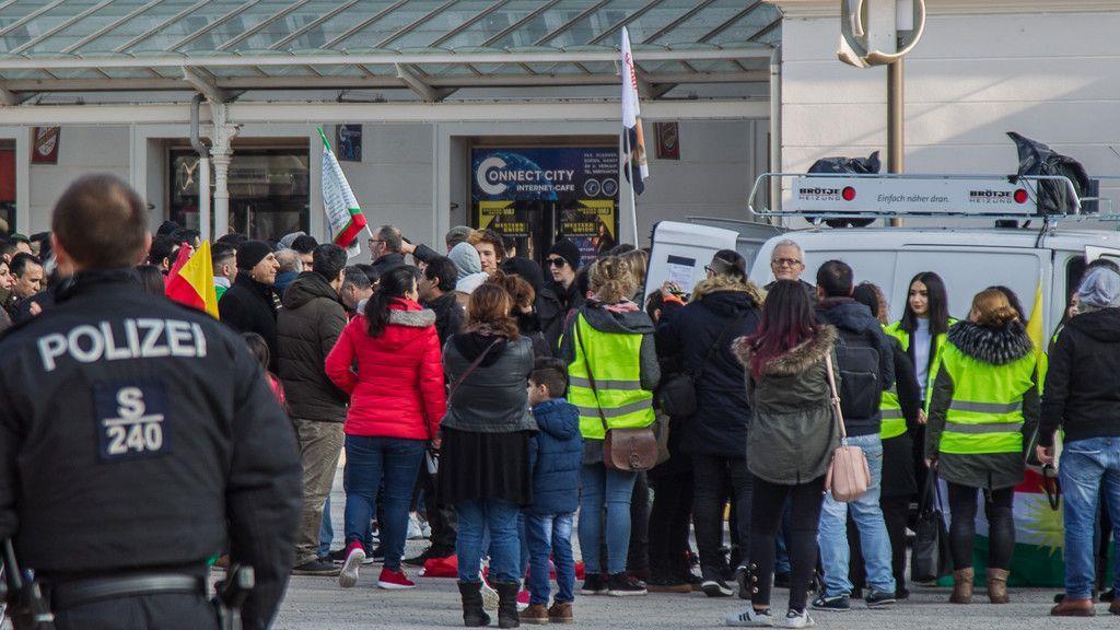 Demo der Kurden in Salzburg