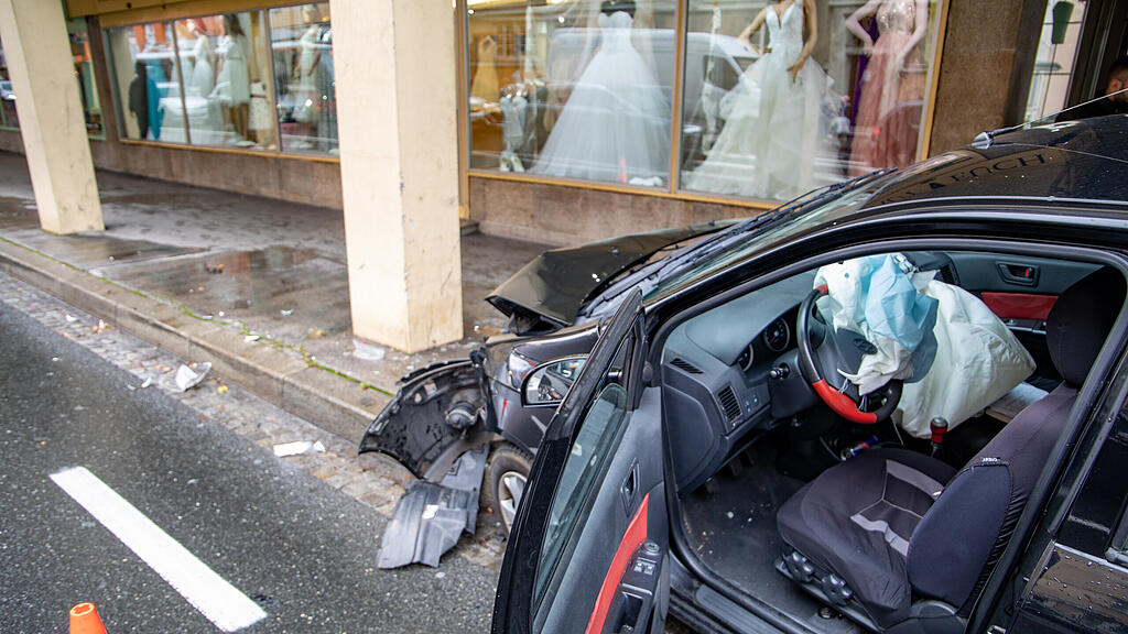 Pkw-Crash in Salzburg-Lehen