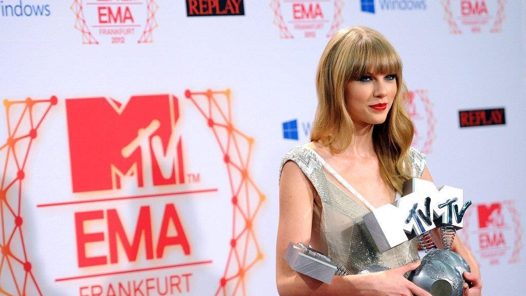 EMAS 2012: Red Carpet
