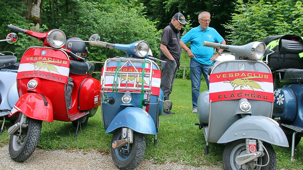 Vespa Treffen beim Latschenwirt