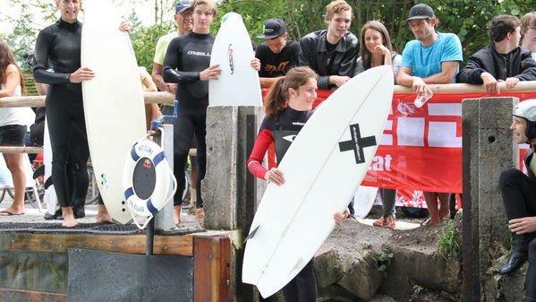 Surfen am Almkanal