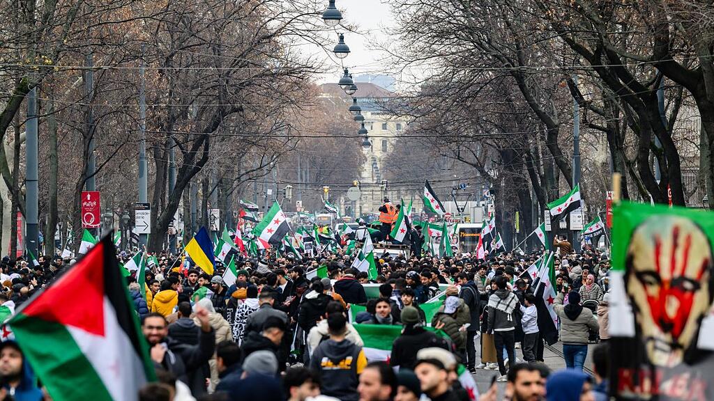 Machtwechsel in Syrien: Lautstarke Feier in Wien