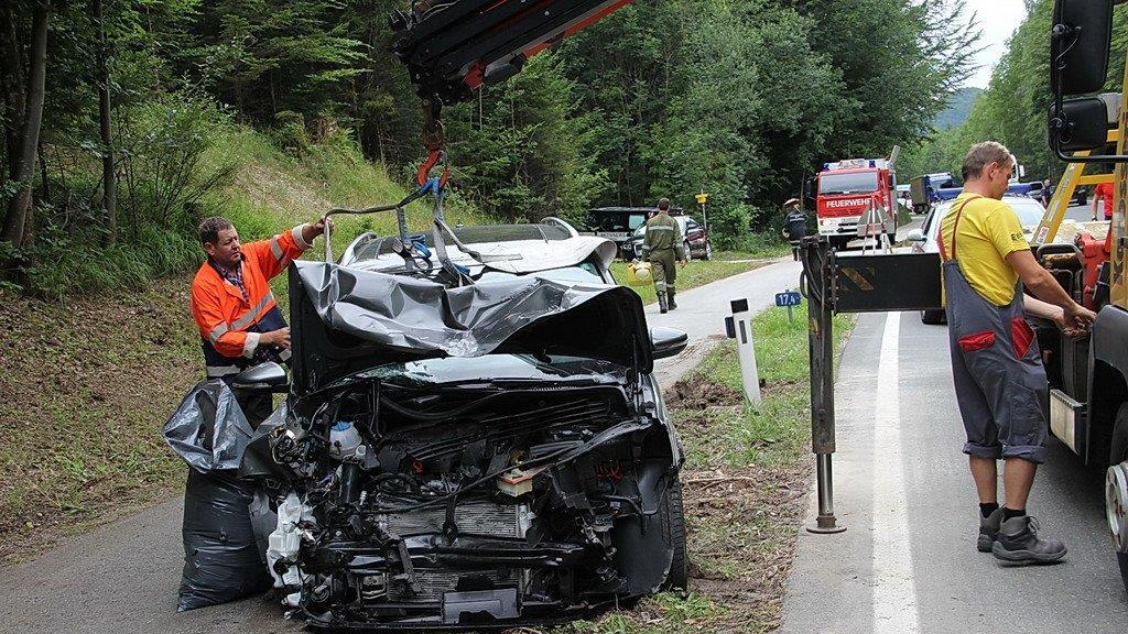 Bilder vom Horrorcrash in Hof