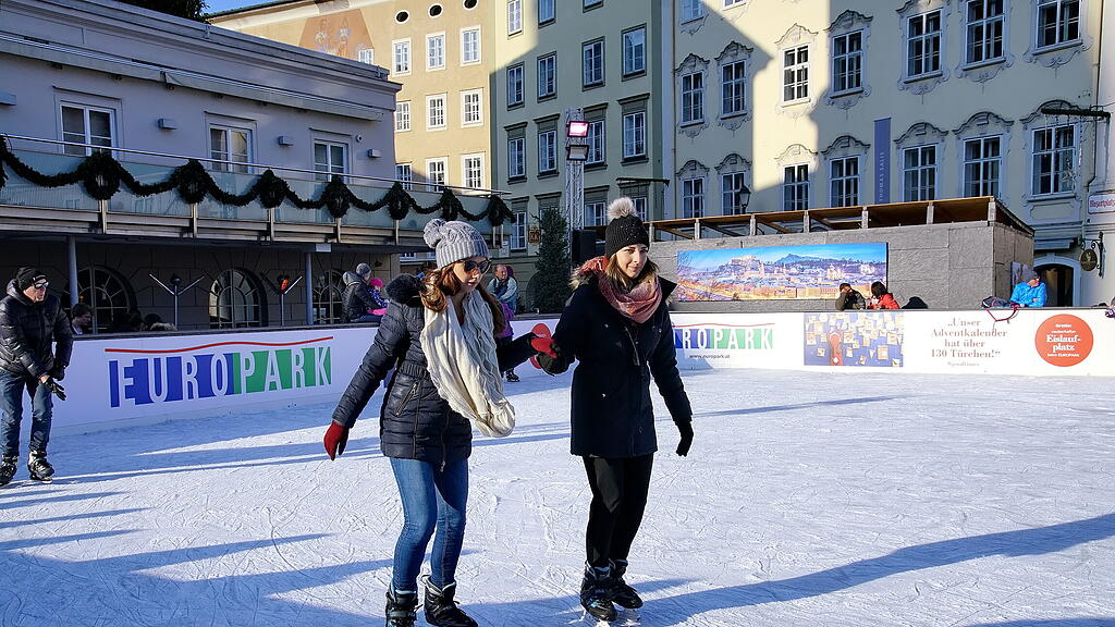 Eislaufen Mozartplatz
